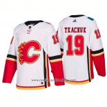 Camiseta Hockey Calgary Flames 19 Matthew Tkachuk Segunda Premier 2017-2018 Blanco