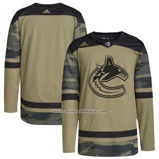 Camiseta Hockey Vancouver Canucks Logo Military Appreciation Team Autentico Practice Camuflaje