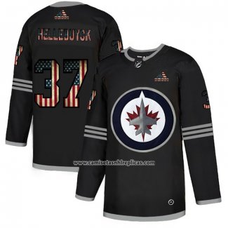 Camiseta Hockey Winnipeg Jets Connor Hellebuyck 2020 USA Flag Negro