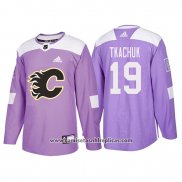 Camiseta Hockey Calgary Flames Matthew Tkachuk Hockey Fights Cancer Violeta