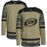 Camiseta Hockey Carolina Hurricanes Military Appreciation Team Autentico Practice Camuflaje