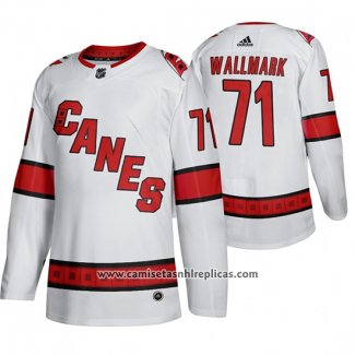 Camiseta Hockey Carolina Hurricanes Lucas Wallmark Segunda Autentico Jugador Blanco