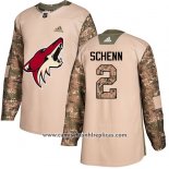 Camiseta Hockey Arizona Coyotes 2 Luke Schenn Camuflaje Autentico 2017 Veterans Day Stitched